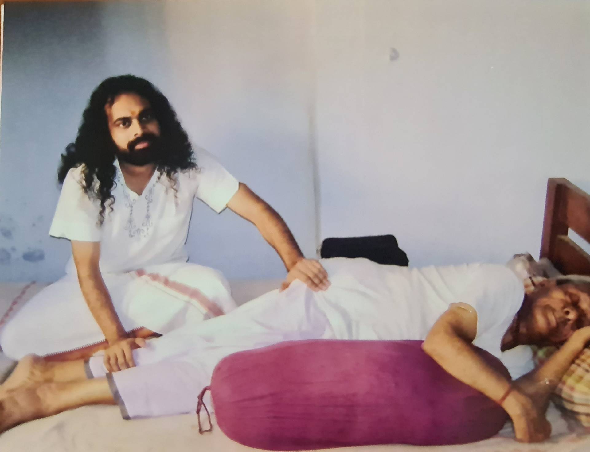 Guru Sewa by Kriyayogi